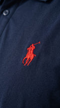 Polo tshirt in navy.
