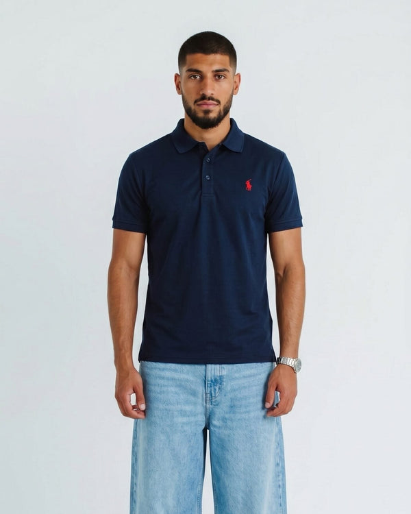 Polo tshirt in navy.