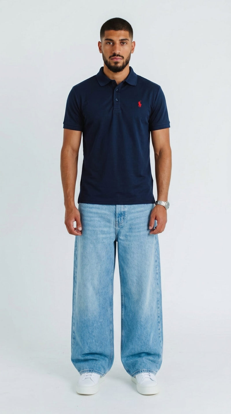 Polo tshirt in navy.