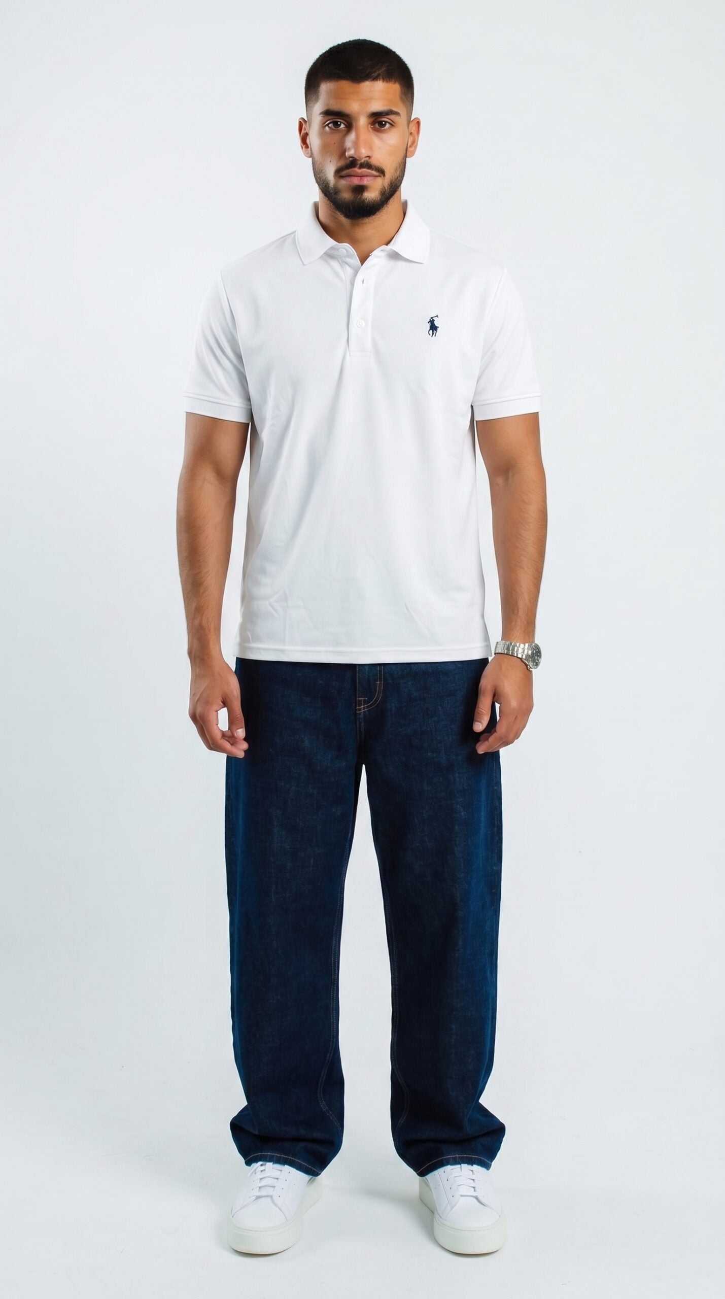 Polo tshirt in white.