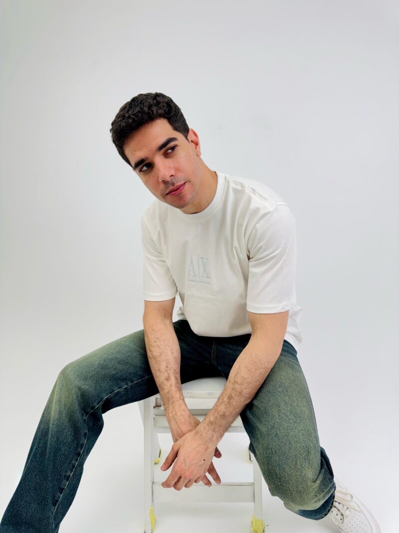 Armani Exchange Tshirt in White - Image 4
