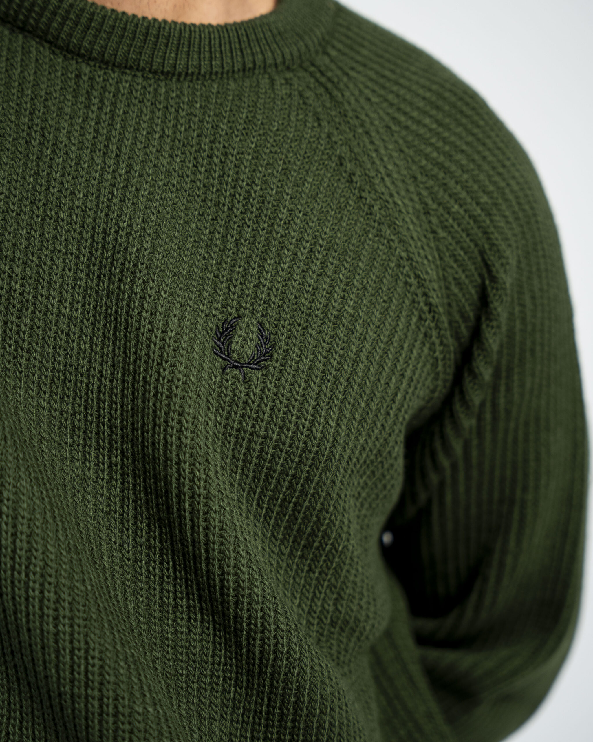 FredPerry Knitted Crewneck in Green - Image 4